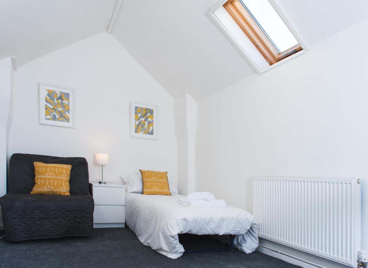 Mycityhaven - 3 Bedroom Shirehampton Flat Near Avonmouth & M4 ブリストル エクステリア 写真